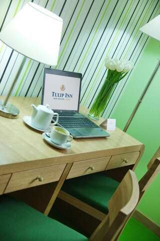 Отель Tulip Inn Rosa Khutor Hotel Эсто-садок Стандартный двухместный номер с 1 кроватью или 2 отдельными кроватями-4